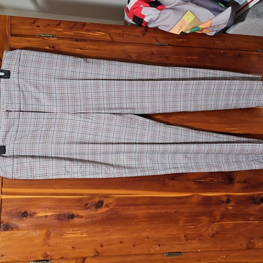 Kasper Gray Plaid Pants - Picture 2 of 9